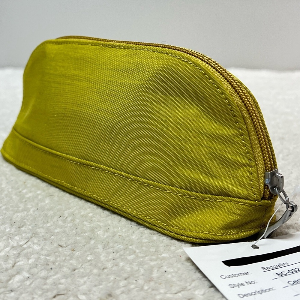 Baggallini Kiwi Central Pouch Bag NWOT - Picture 2 of 9